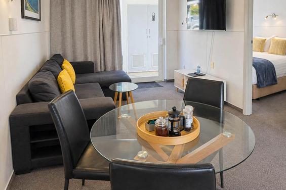 1-bedroom apartment
